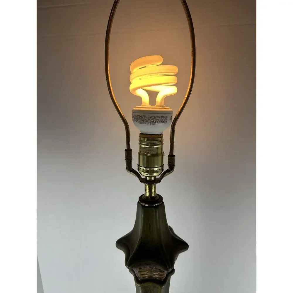 Lovely Mid Century Royal Haeger Table Lamp Orig. Finial & Gold Label Green VTG